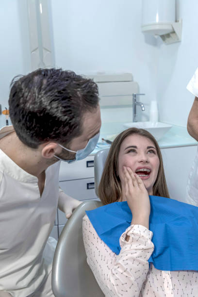 Best Emergency Broken Tooth Repair in Cockrell Hill, TX